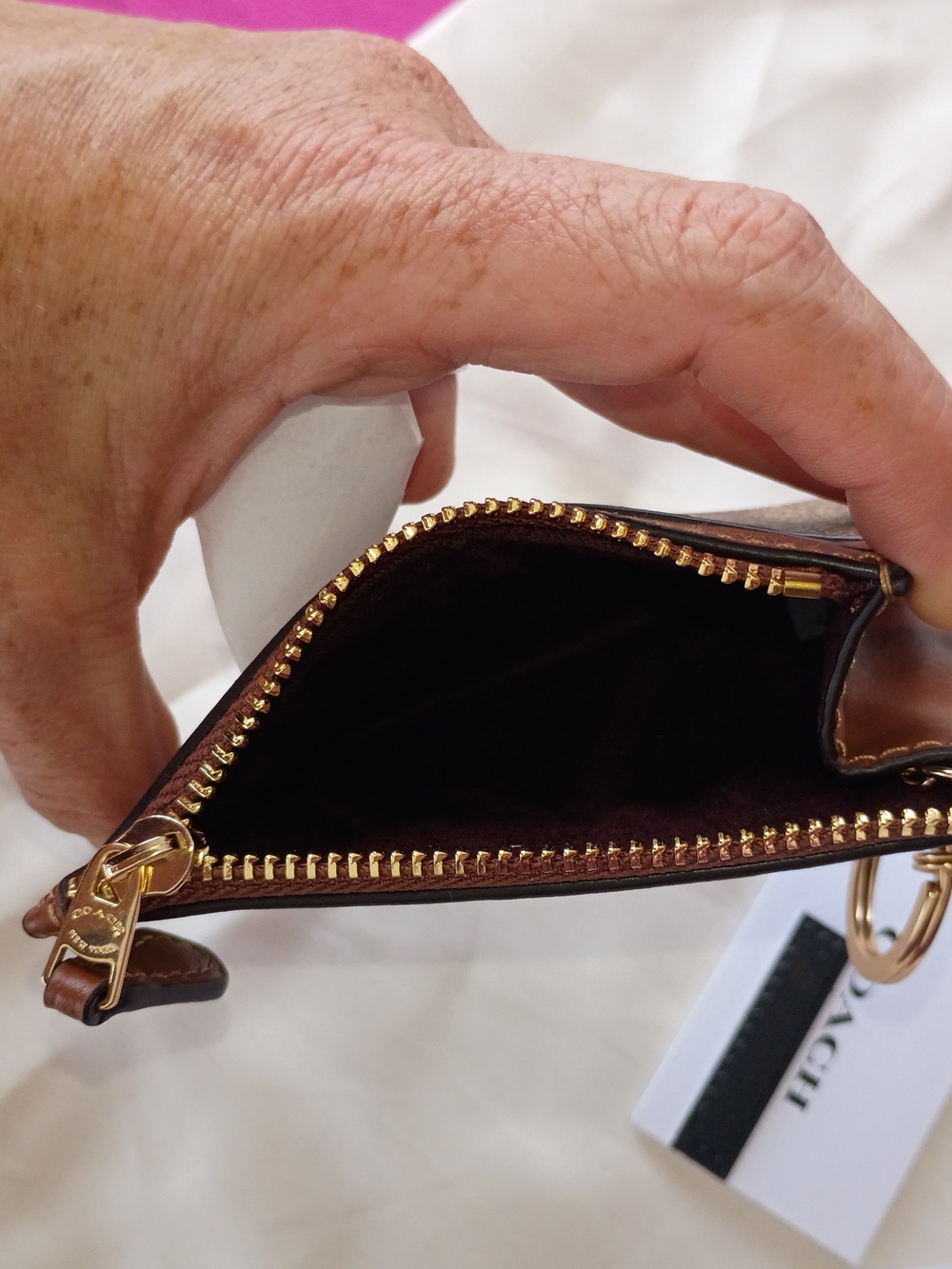 Coach Signature Sugar Lips Tote And Card Case Keychain ๐ - Picture 7 of 14